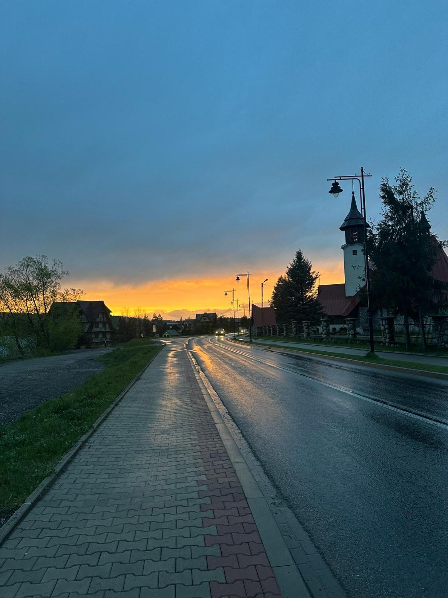 Czarna Jagoda Чарна-Гура Экстерьер фото